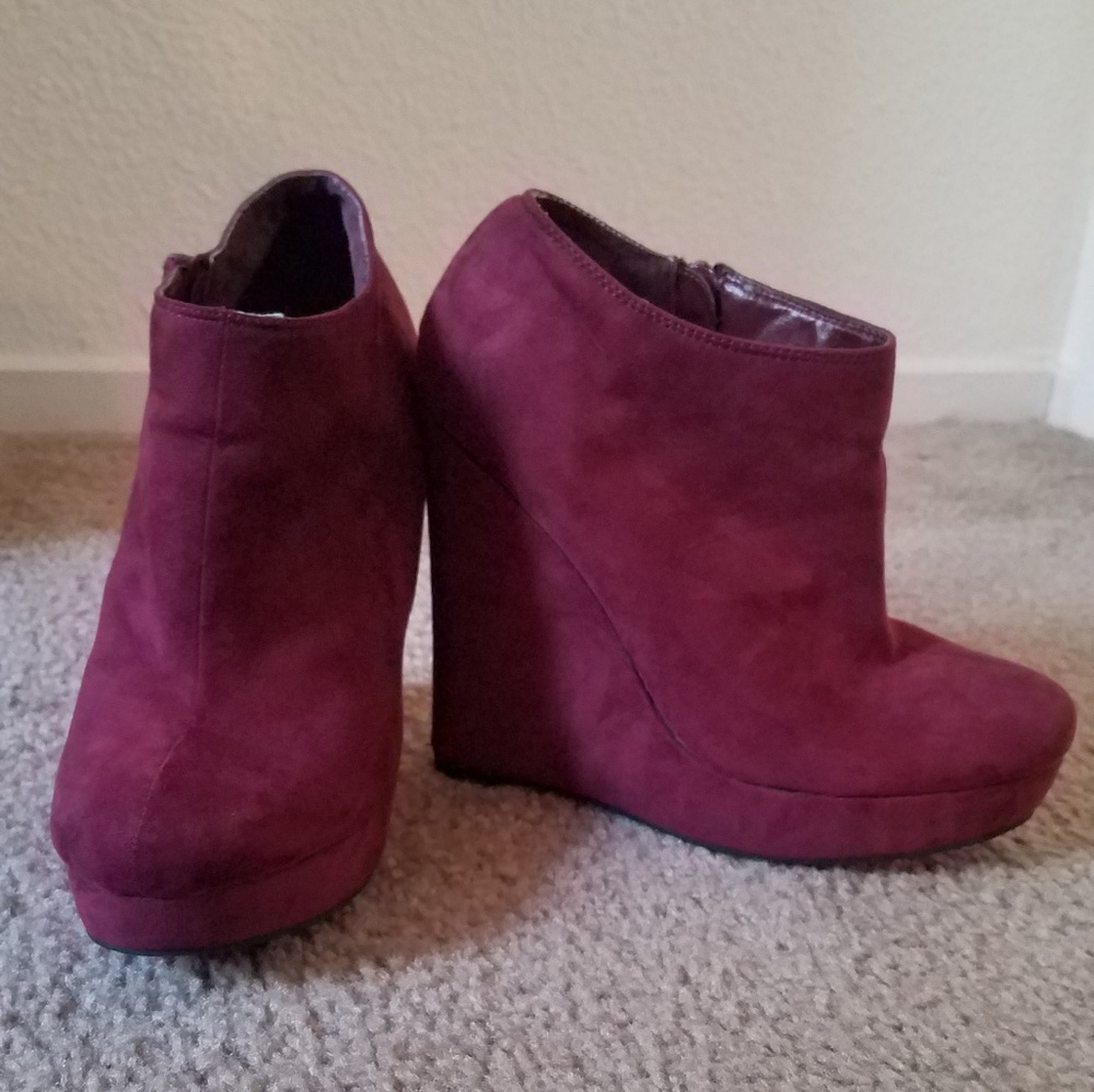 Burgundy wedge booties